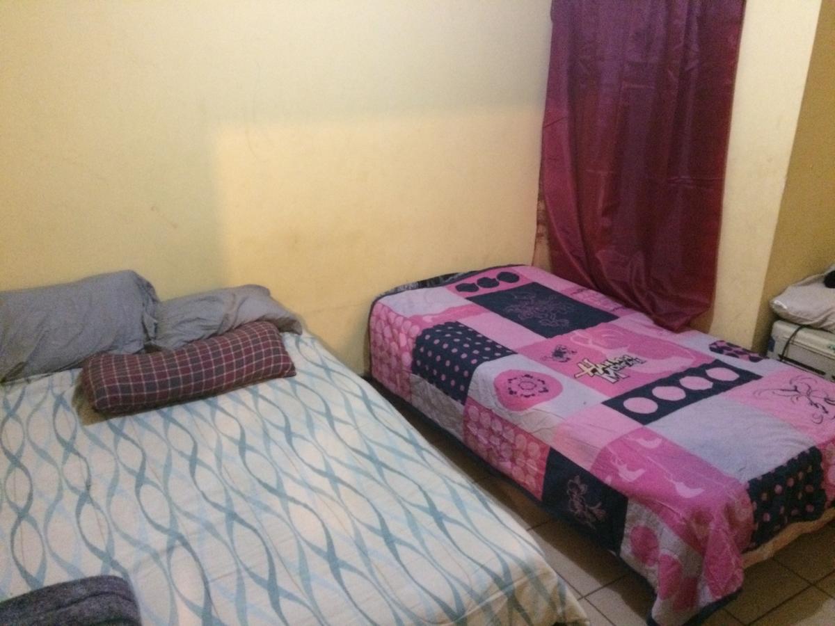 Blanquita Guesthouse Manuel F. Martinez Luaran gambar