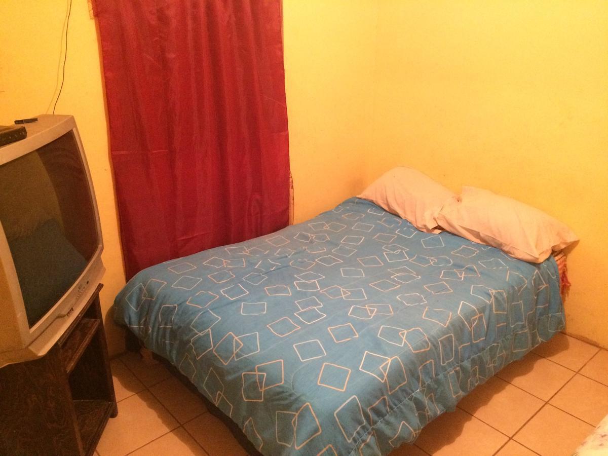 Blanquita Guesthouse Manuel F. Martinez Luaran gambar